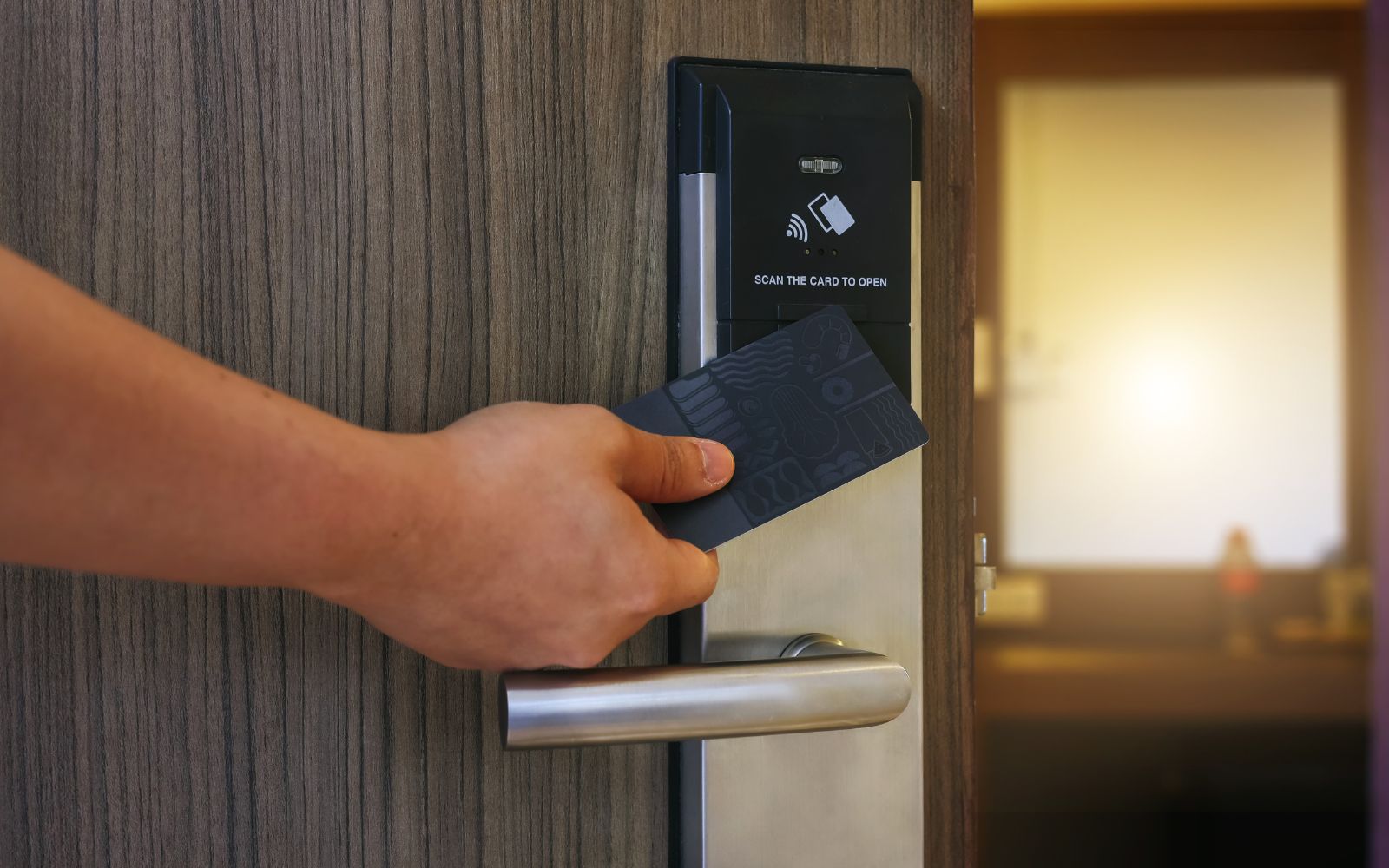 Đối tượng nào nên sử dụng khóa cửa từ?