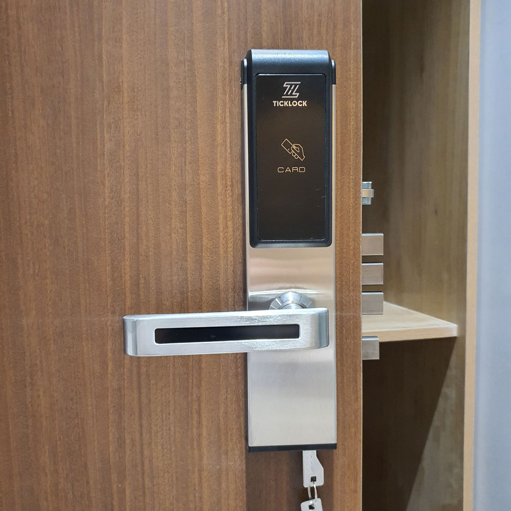 Khóa thẻ từ khách sạn ticklock SK500