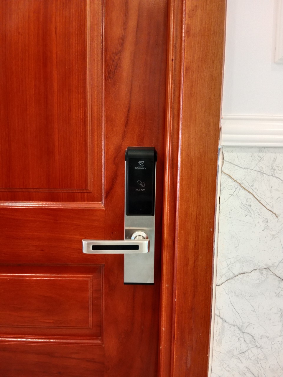 Khóa thẻ từ khách sạn ticklock SK500