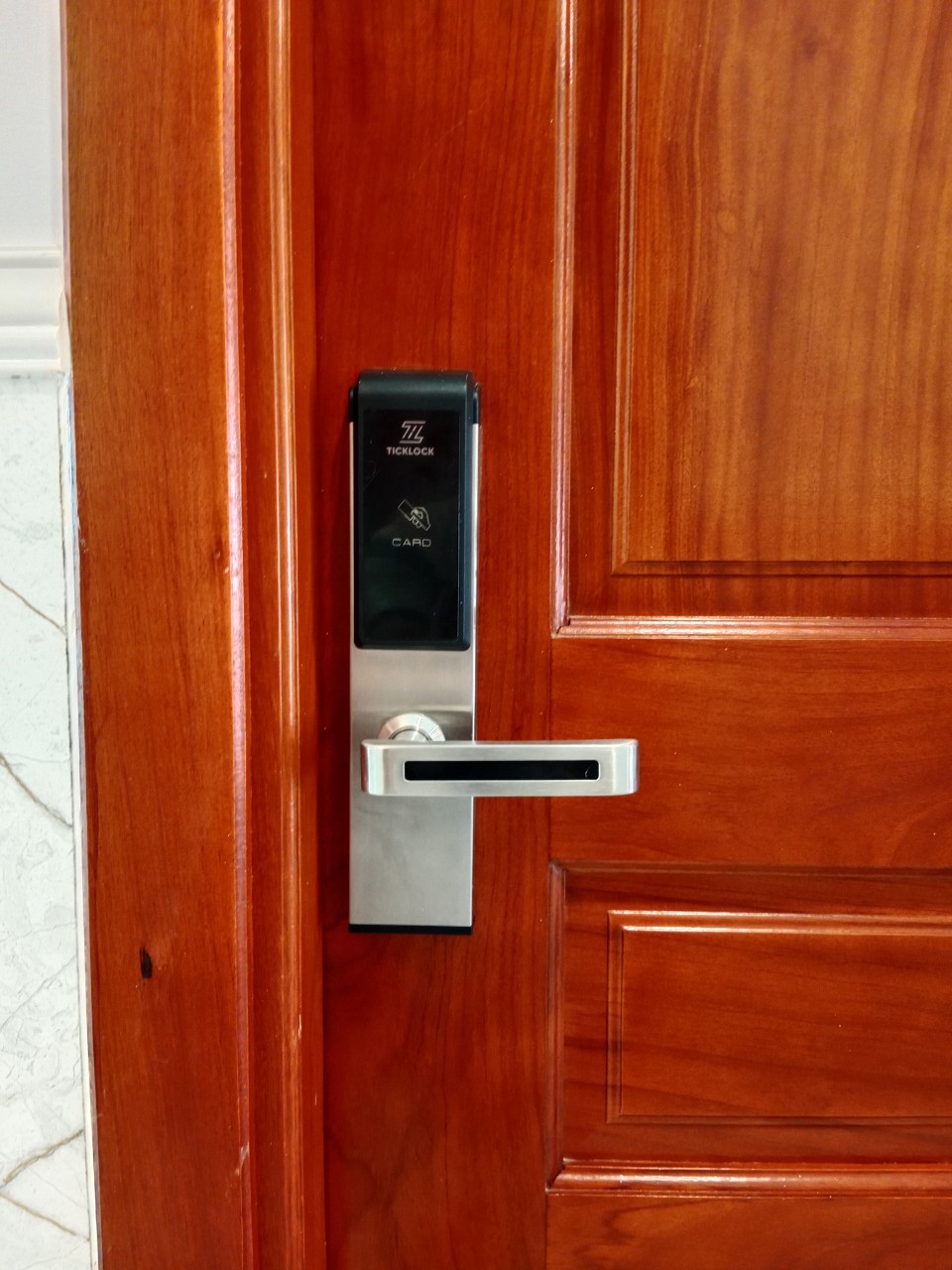 Khóa thẻ từ khách sạn ticklock SK500