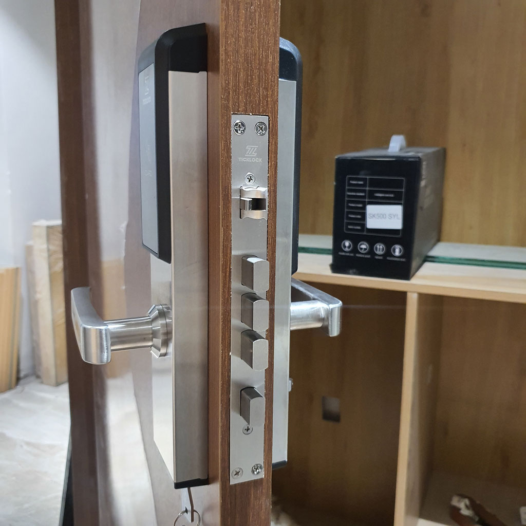 Khóa thẻ từ khách sạn ticklock SK500