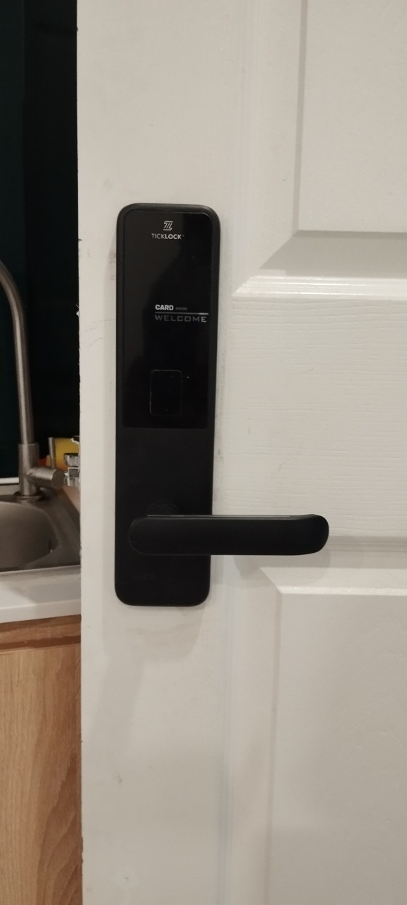 Hình ảnh khóa cửa vân tay ticklock SMA07