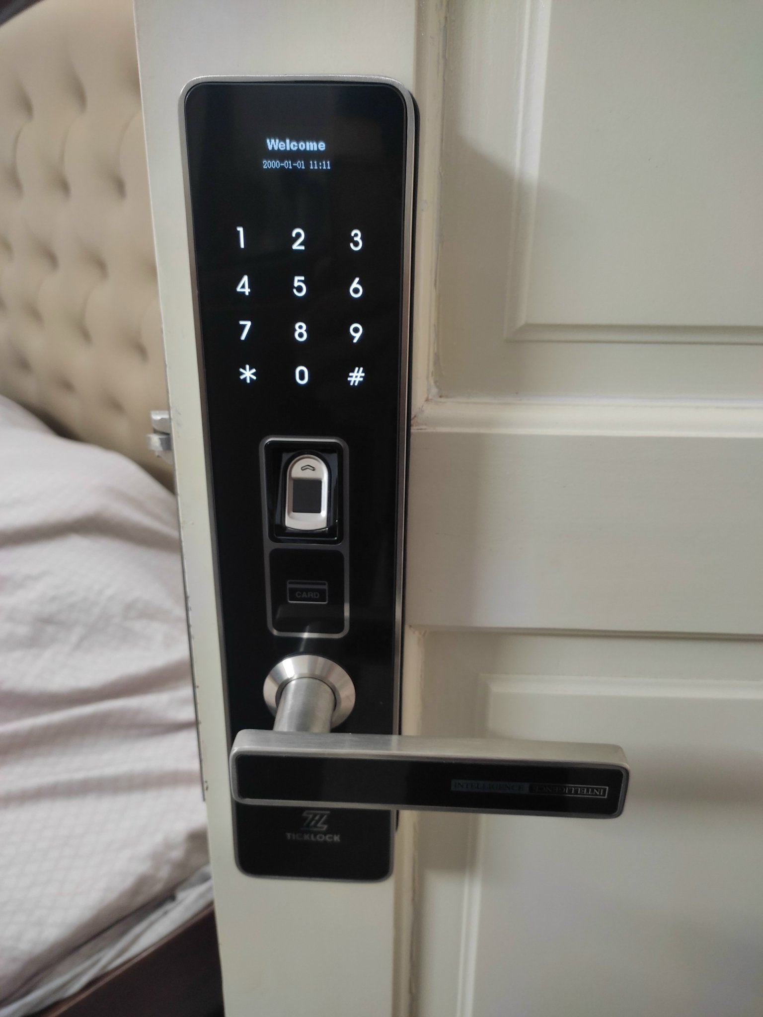 Hình ảnh thực tế khóa vân tay ticklock sma07