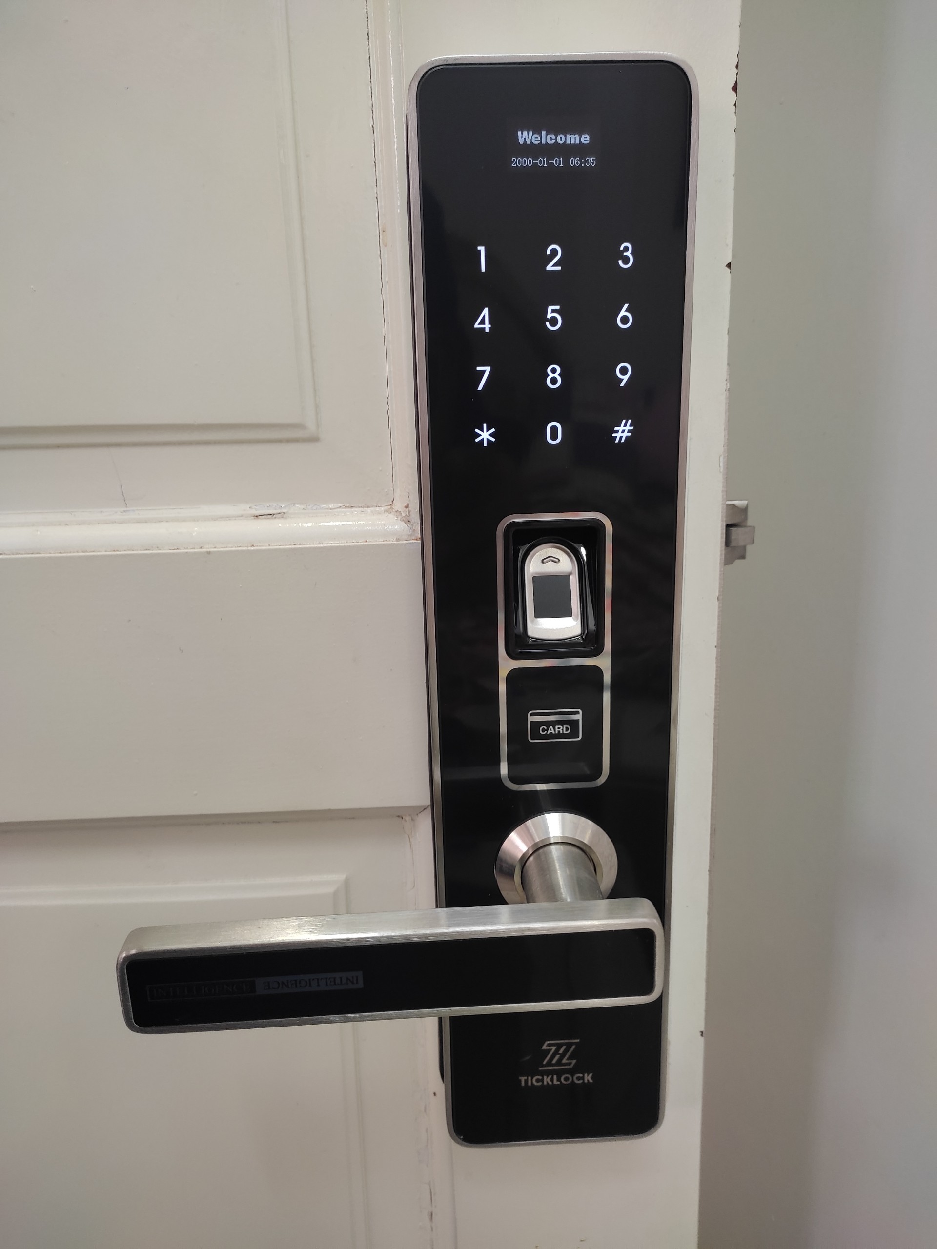 Hình ảnh thực tế khóa vân tay ticklock sma07