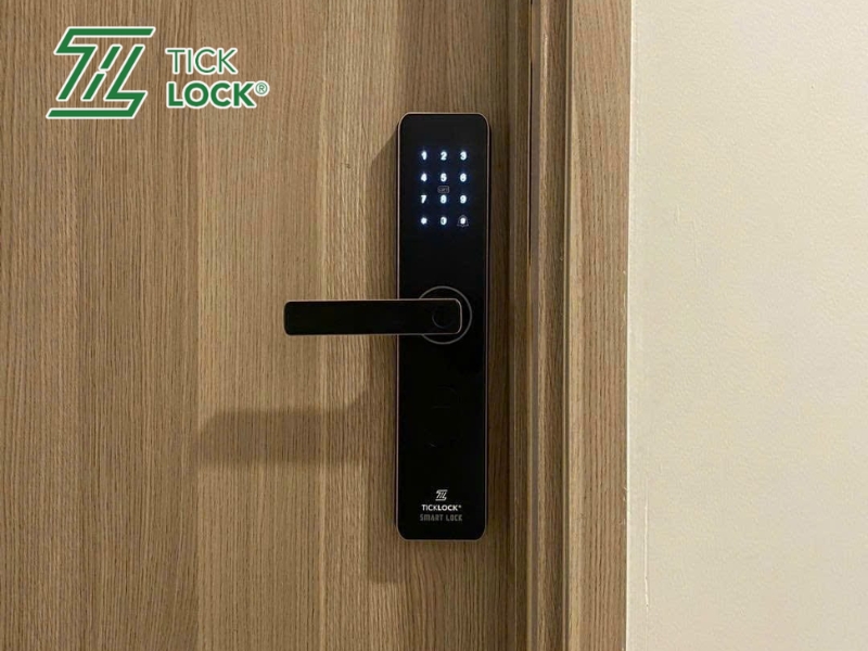 Khóa cửa chung cư hay bị hư hỏng vặt