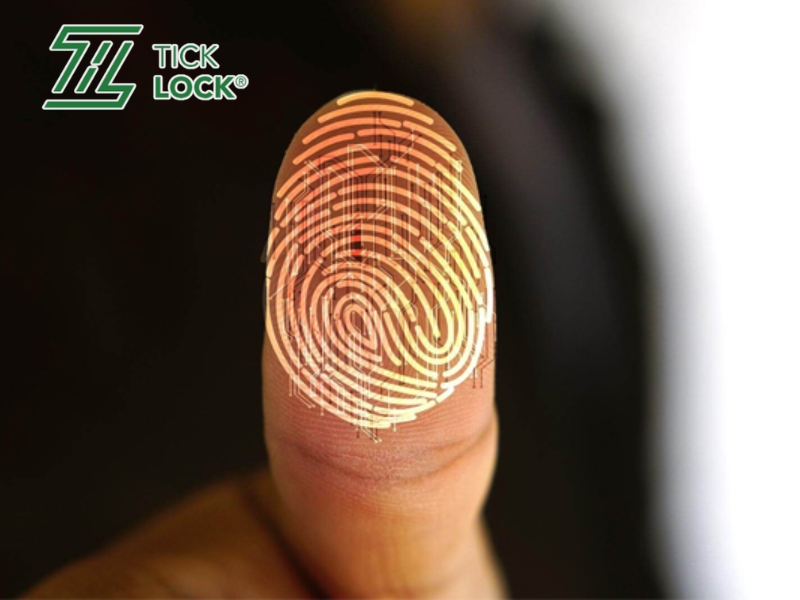 Khóa vân tay bị kêu do nhập sai mã nhiều lần