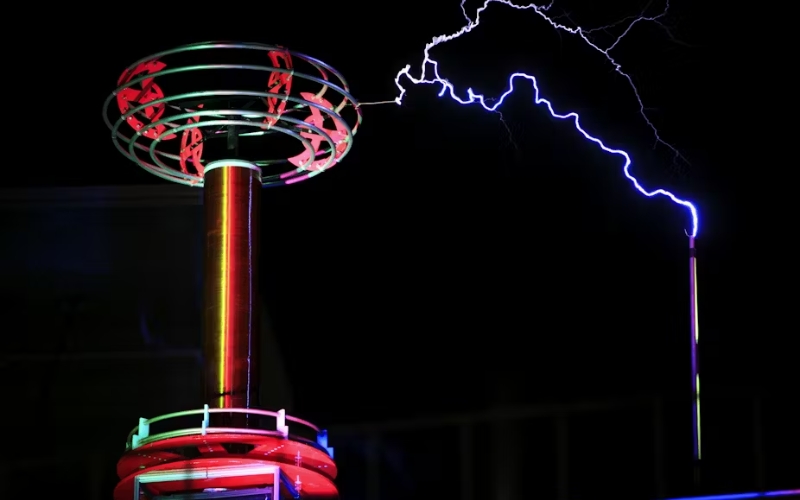 Tesla Coil hiện chưa phổ biến ở Việt Nam Giải pháp sử dụng khóa thông minh chống nhiễu điện từ