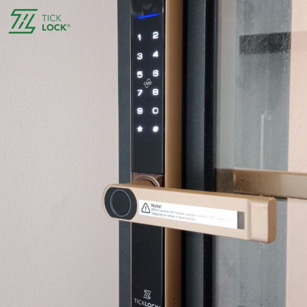 Lắp đặt mẫu khoá TICKLOCK AD8801