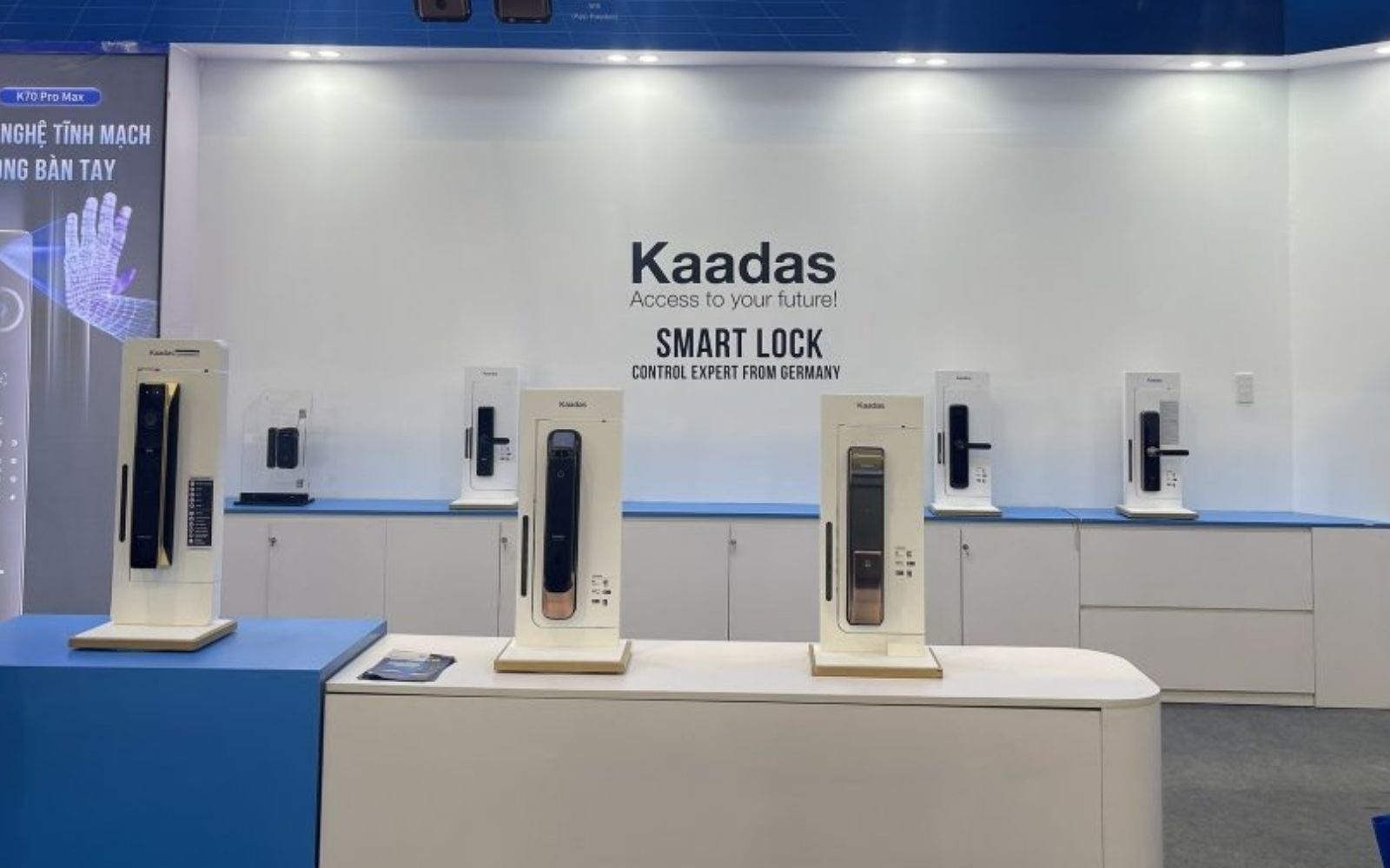 Kaadas là thương hiệu đến từ Đức nổi tiếng với các loại khóa cửa vân tay cao cấp