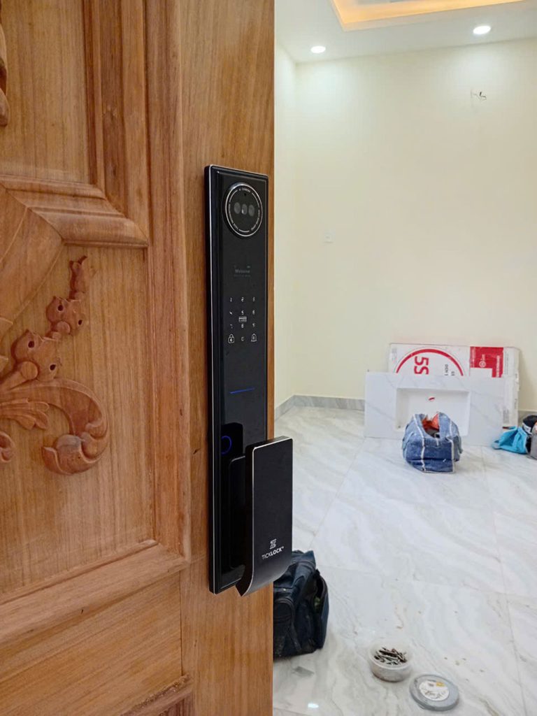 Hình ảnh thực tế khóa thông minh Ticklock AF200