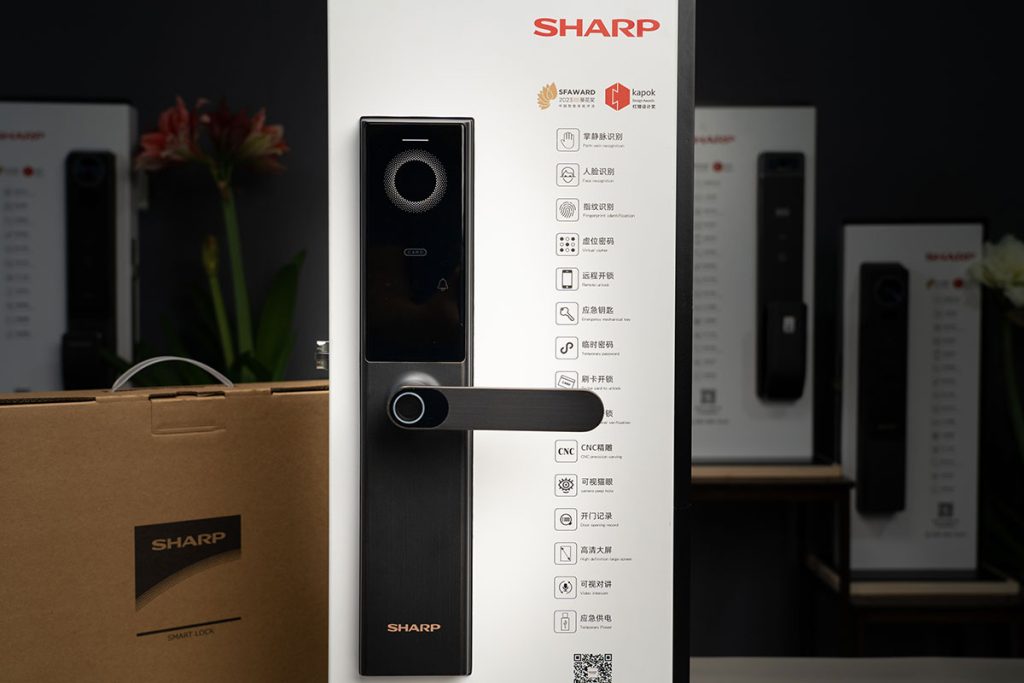 Hình ảnh thực tế khóa vân tay Sharp A3-B