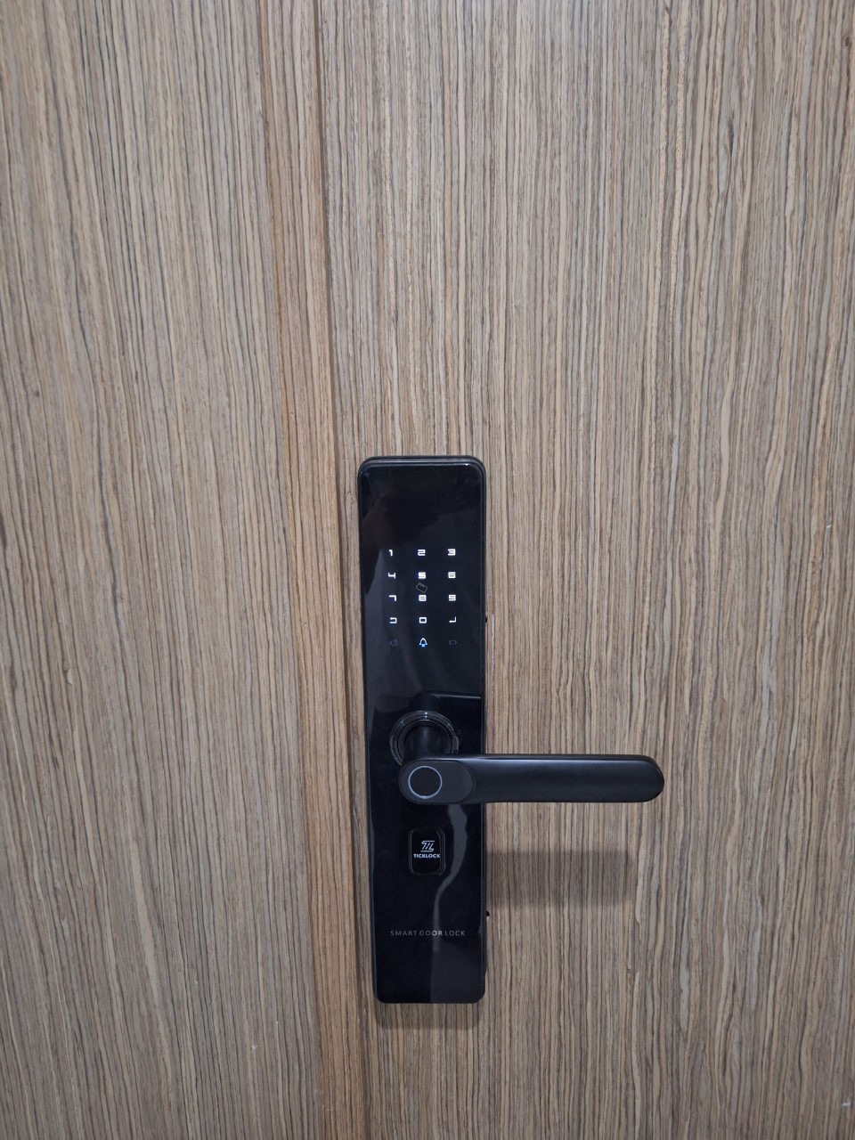 Hình ảnh thực tế khóa vân tay Ticklock SL07C