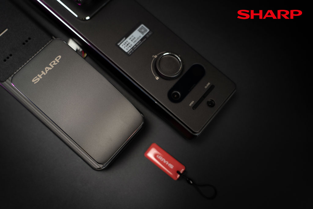 Cận cảnh camera trong khóa thông minh Sharp H4-FV