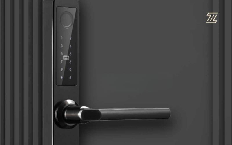 Có nên lắp khóa vân tay cho cửa nhôm không