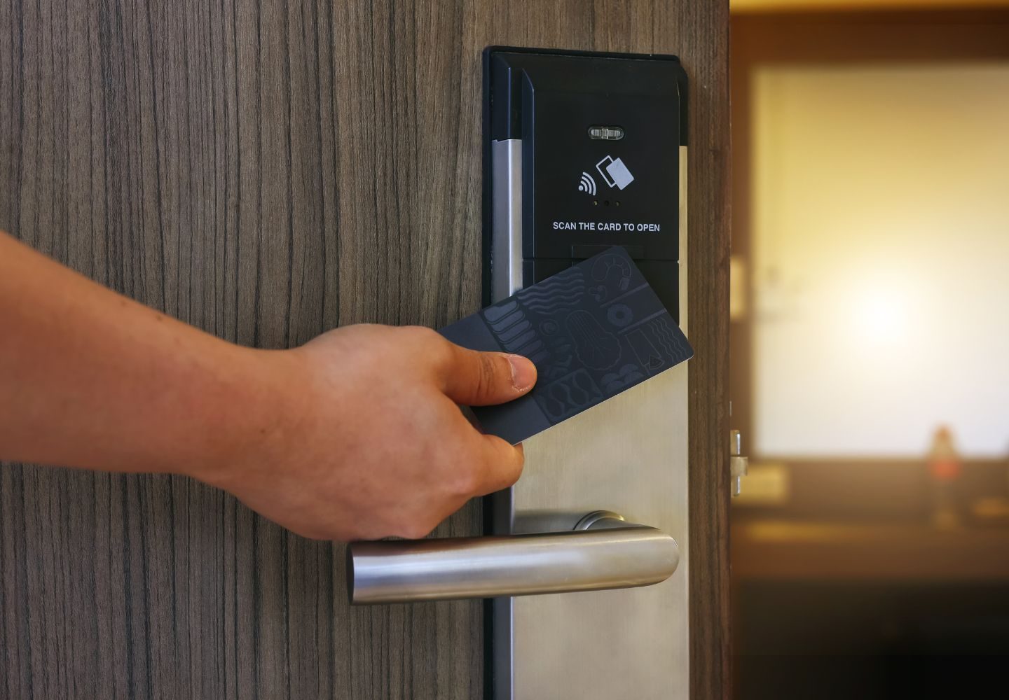 Quẹt thẻ đã đăng ký thay cho việc sao chép thẻ từ chung cư